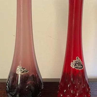 Set Of 2 Fenton Swung Bud Vases