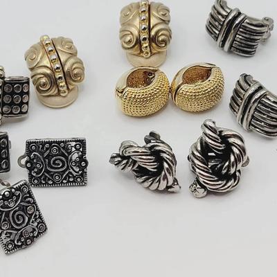 6 pr Classic Designs Clip Earrings - Gold and Silver Tone