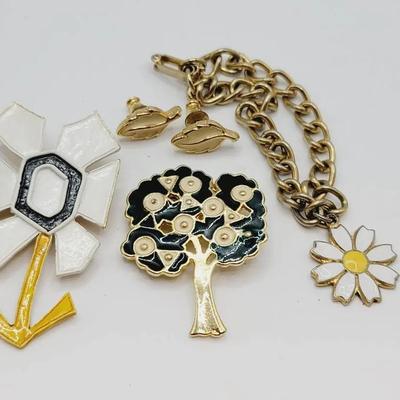 4 pc Enamel Costume Jewelry Mixed Brand