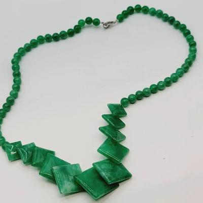 Green Gem Stone Graduated Bead Necklace
