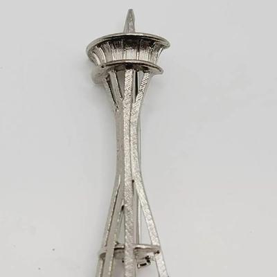 Seattle Worlds Fair Space Needle Pin Brooch
