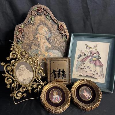 SS528 - Set of Vintage Framed Art Prints and Miniature Portrait Plaques