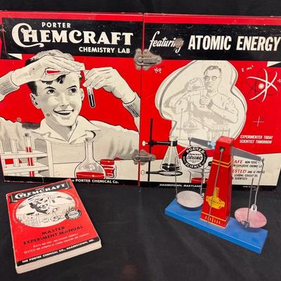 SS534 - Vintage Porter Chemcraft Chem Lab “Featuring Atomic Energy 