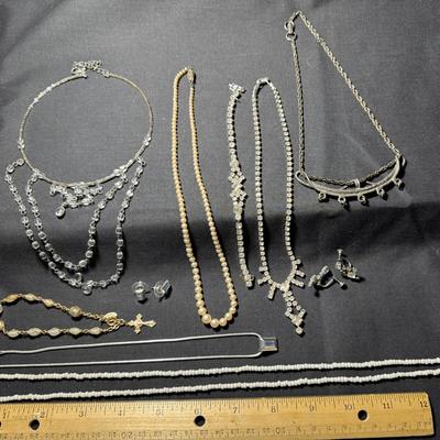 LCJ-020 Vintage necklaces and earrings group