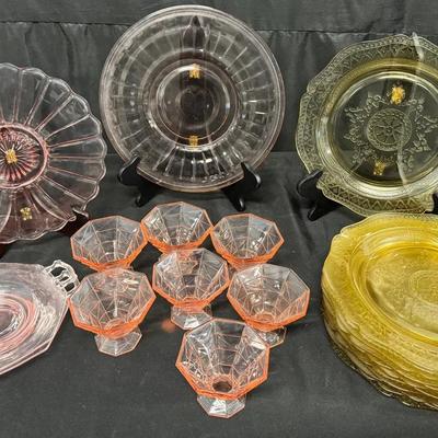 SS501 -  Vintage Yellow And Pink Depression Glass 