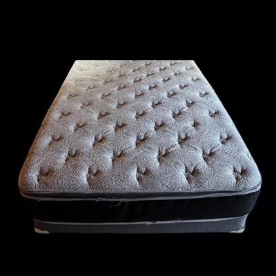 JL101 - Queen-Size Hybrid Mattress, Boxspring and Frame