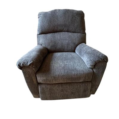 JL500 - Recliner (powered), maker is Ashley