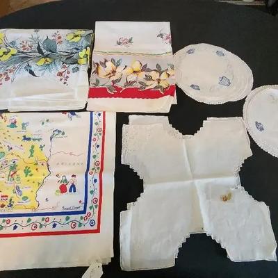 State of California Flour Map Cloth & Hand Prints, Handkerchiefs, Embroidery Round Teapot Cloths