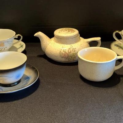 Tea Time! Collectible Tea Cups, Jam, Saucers, And Teapot - Elizabethan, Lefton China, 50th, Japan