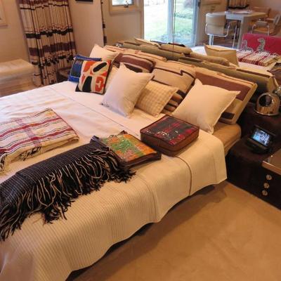 Sale Photo Thumbnail #373