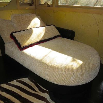 Sale Photo Thumbnail #555