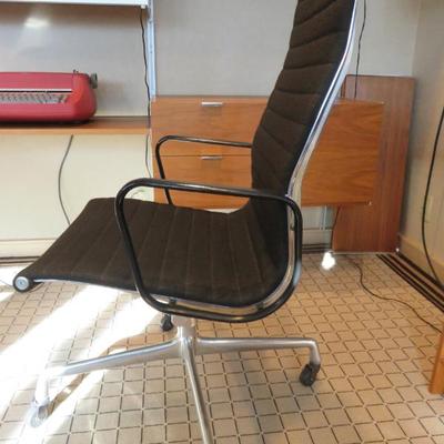 Sale Photo Thumbnail #293