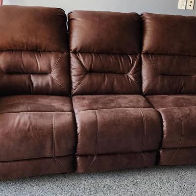 Brown Leather Reclining Sofa (READ PICKUP DETAILS IN DESCRIPTION) 