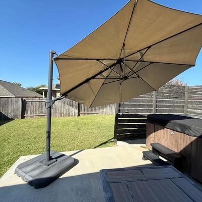 8' Cantilever Patio Umbrella (READ PICKUP DETAILS IN DESCRIPTION) 