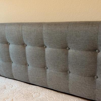 CA King NovaForm Mattress Set, Gray Fabric Headboard, Bedding (READ PICKUP DETAILS IN DESCRIPTION) 