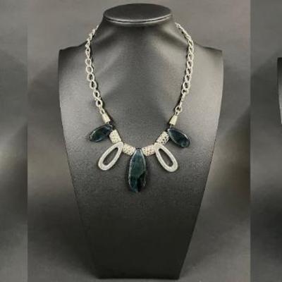 Sale Photo Thumbnail #86