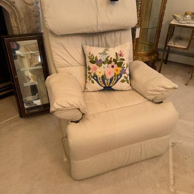 Sale Photo Thumbnail #545