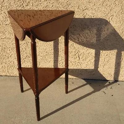 Tried & True Triangular Table With Dropleaf Details