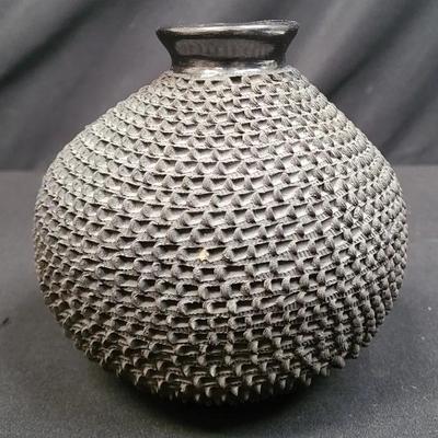 Mata Ortiz Handmade Pottery Signed By Jose Gonzalez 