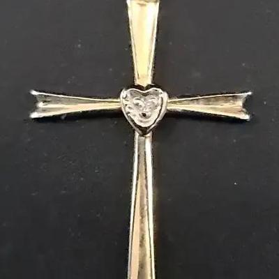 14KP Diamond Cross Pendant 