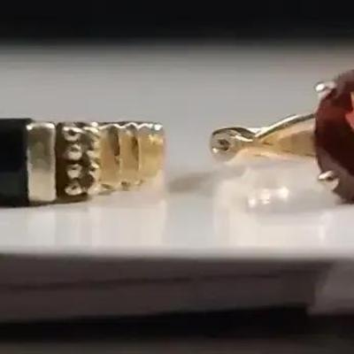 10KP Garnet Ring And Onyx Ring 