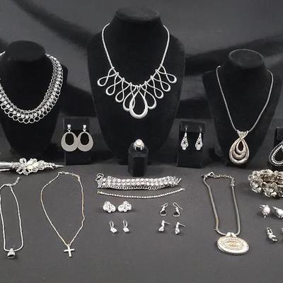 Silver Tone And Rhinestone Jewelry 
