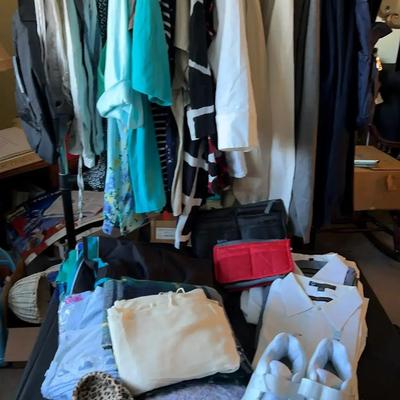 Men’s & Women’s Clothing and Shoes Collection – Sizes 2XL/3XL & XL