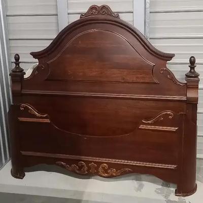 Wooden Queen Headboard and Footboard (No Rails)