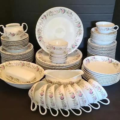 Creative “Regency Rose” Fine China Set – 80+ Pieces