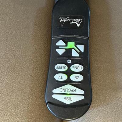 UltraComfort Power Lift Recliner Chair 