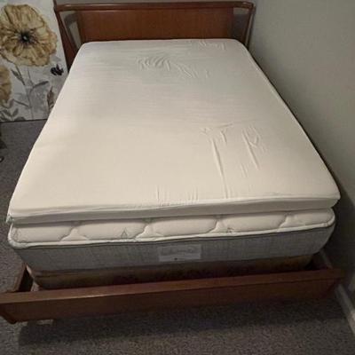Wood Bed Frame w/ Mattress and Boxspring 