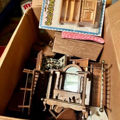 Sale Photo Thumbnail #53: Dollhouse furniture