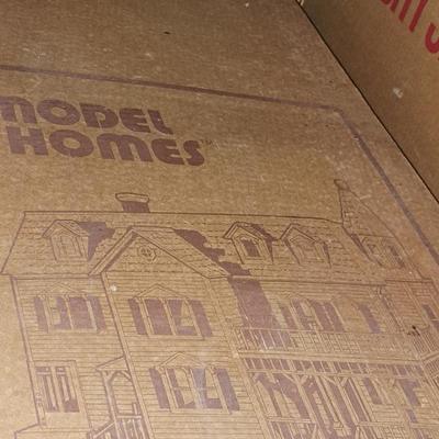 Sale Photo Thumbnail #151: Dollhouse