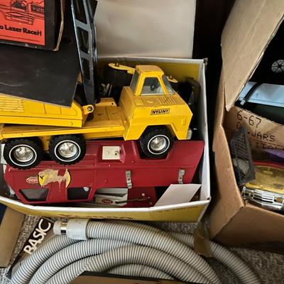 Sale Photo Thumbnail #15: Model Trucks