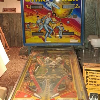 Sale Photo Thumbnail #5: Bally Star Trek Pinball Machine