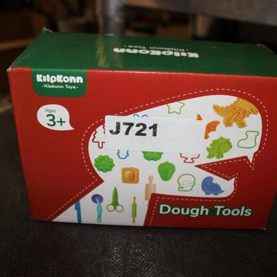 Sale Photo Thumbnail #742