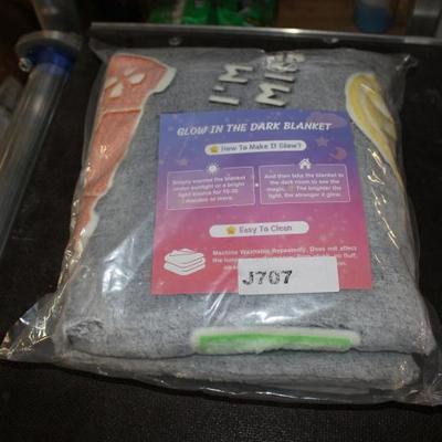 Sale Photo Thumbnail #729