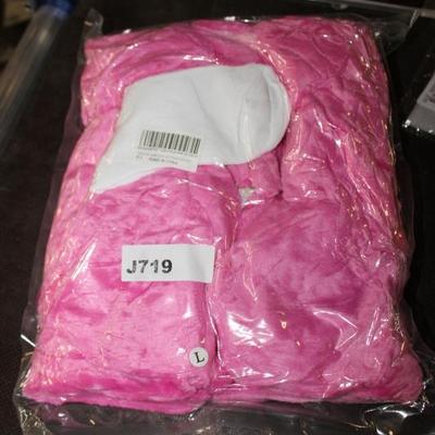 Sale Photo Thumbnail #740