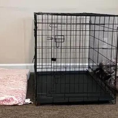 Large Pet Cage with Blankets & Pad