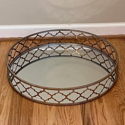 Metal Centerpiece with Mirrored Bottom