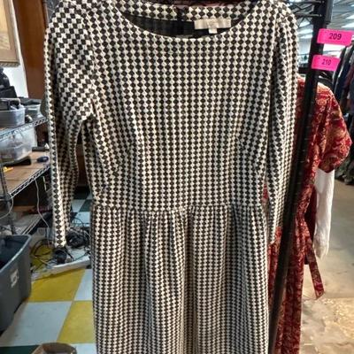 Sale Photo Thumbnail #209