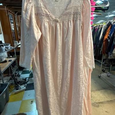 Sale Photo Thumbnail #201