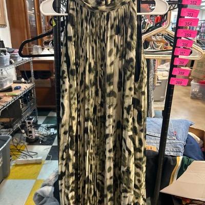 Sale Photo Thumbnail #347