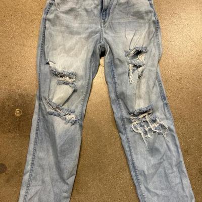 Sale Photo Thumbnail #177