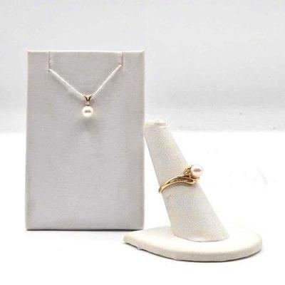 294 • 14k gold with diamond, pearl ring & pendant, 3g