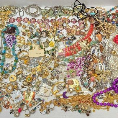 550 • costume jewelry