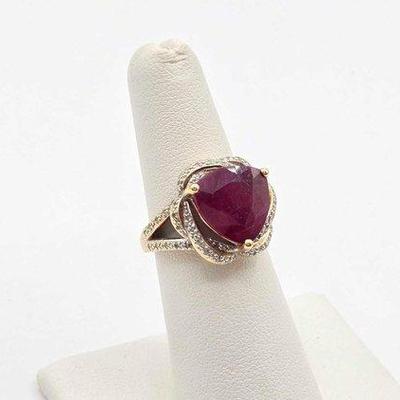 386 • 10k gold ruby and diamond ring, 5.8g