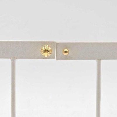 340 • (2) 14k gold pairs of earrings, 1.4g