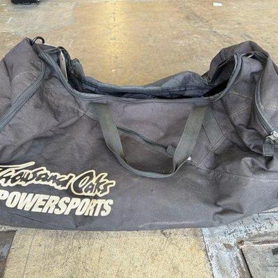 1520 • riding gear bag with riding gear