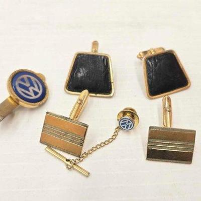 566 • costume jewelry